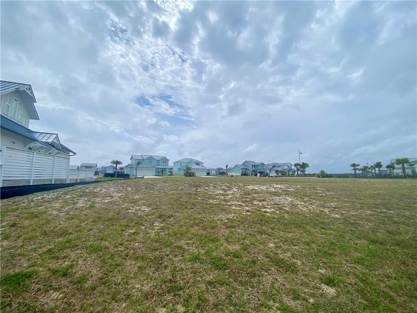 Prime East Facing Waterfront Lot in the Reserves at St. Charles - photo 6