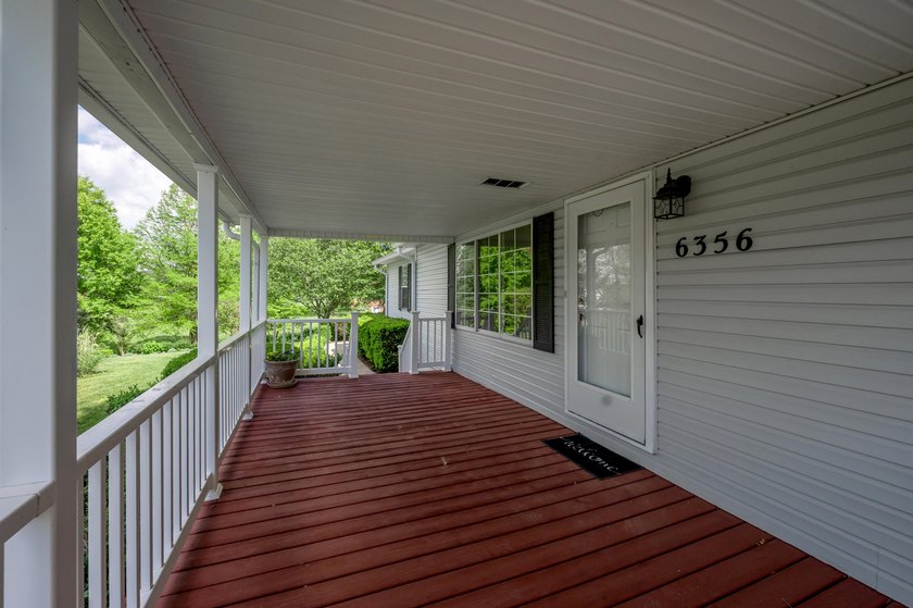 **Click on the Virtual Tour section to see the video walk - photo 12