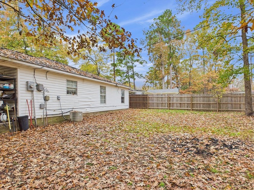 Move-in ready and priced to sell! This 4-bedroom, 2-bath home in - photo 19