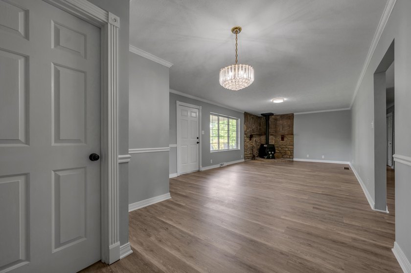 **Click on the Virtual Tour section to see the video walk - photo 21
