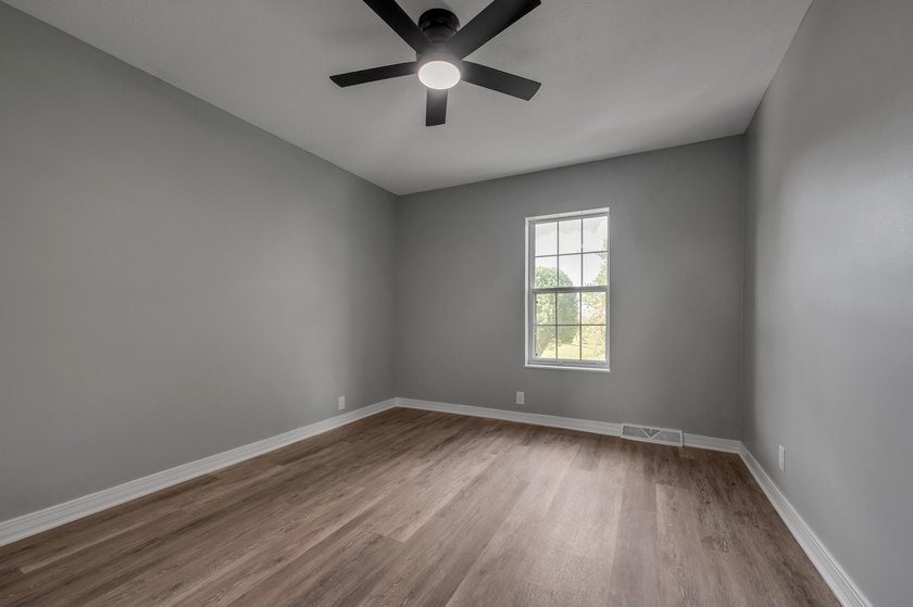 **Click on the Virtual Tour section to see the video walk - photo 24
