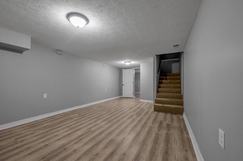 **Click on the Virtual Tour section to see the video walk - photo 38