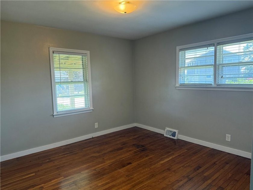 Charming Ranch with Water Views in Desirable Sand Hill Cove - photo 21