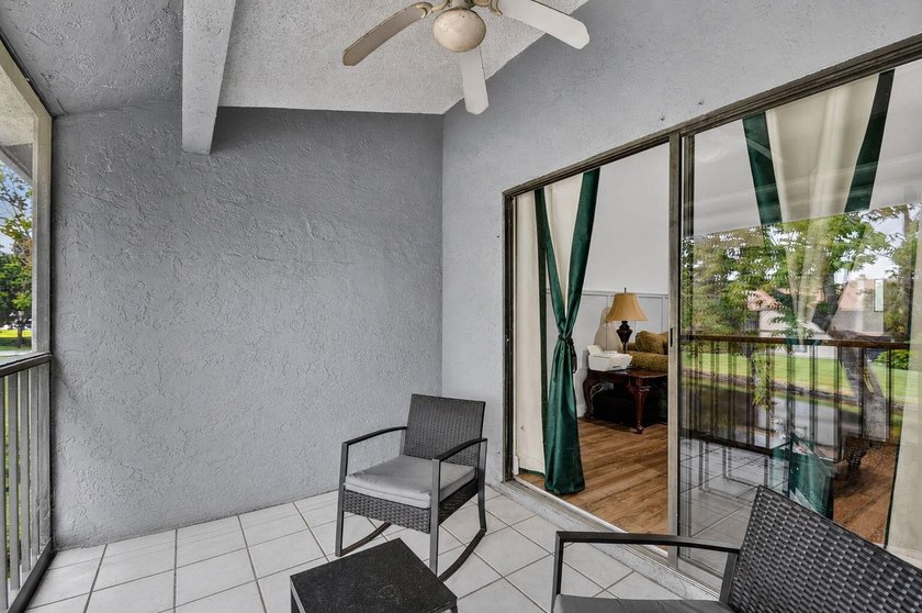 Beautiful 3 bedroom, 2 bathroom townhome with water view. See - photo 33