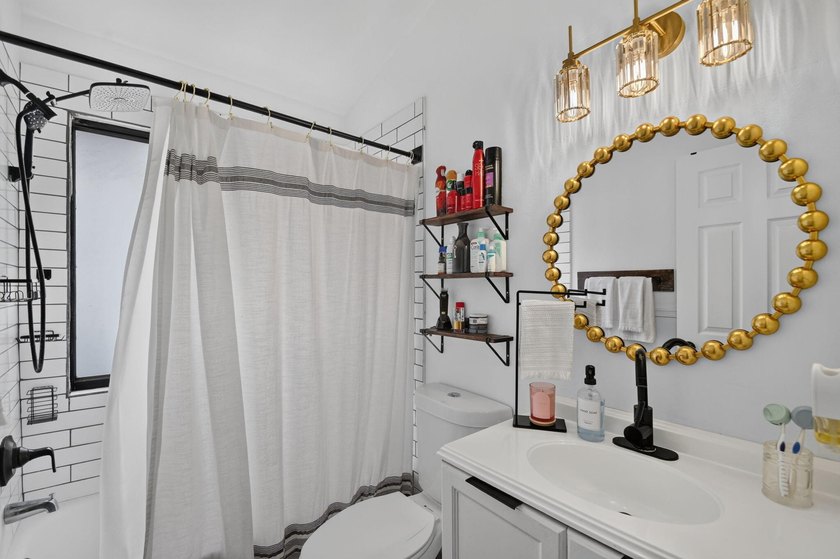 Beautiful 3 bedroom, 2 bathroom townhome with water view. See - photo 42