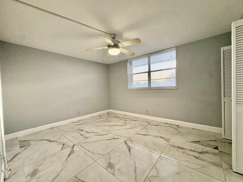 Live in the heart of Boca Raton in this spacious 2-bedroom - photo 18