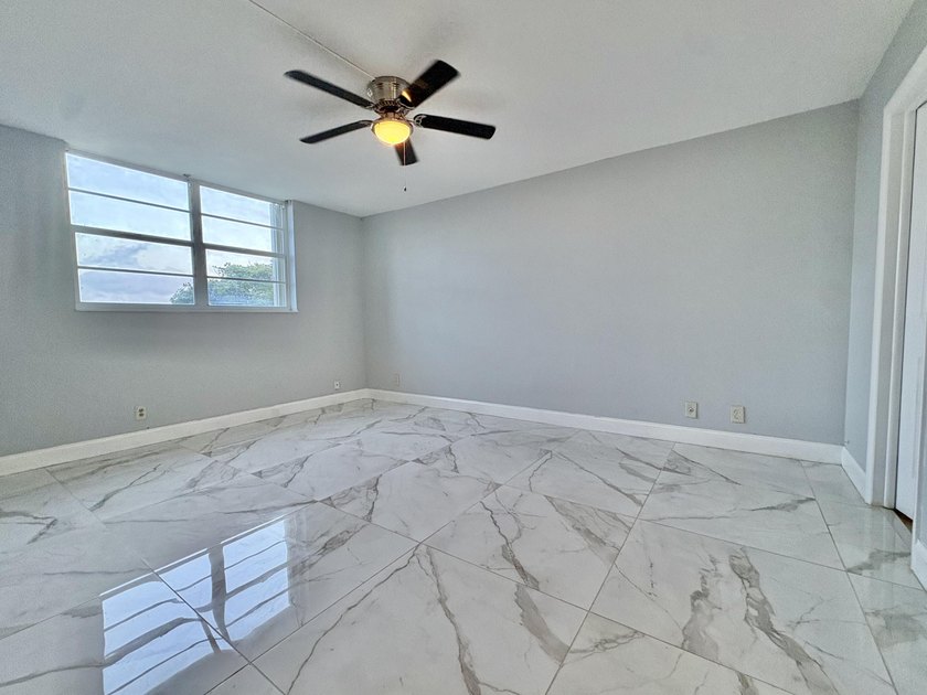 Live in the heart of Boca Raton in this spacious 2-bedroom - photo 26