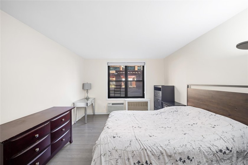 Spacious 2-bedroom, 2-bath co-op located in the desirable New - photo 18