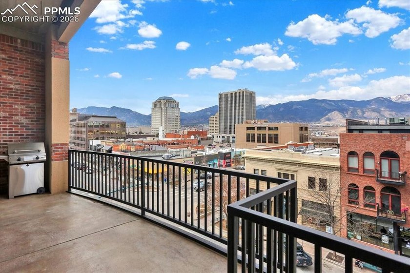 Enjoy premier loft living and stunning mountain scenery from - photo 30
