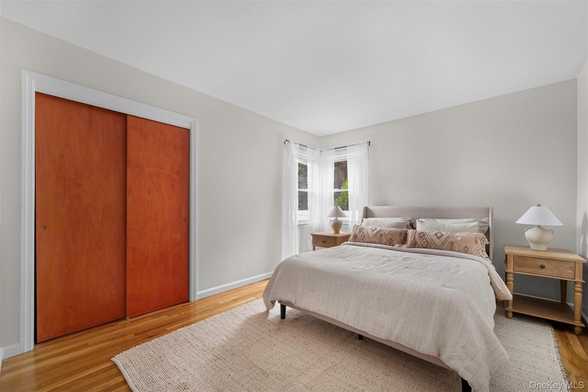 Charming and lovingly maintained wide-line Ranch nestled in - photo 32