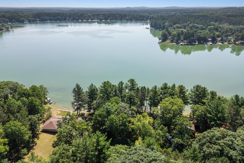 Rare opportunities like this on Pleasant Lake don't come around - photo 15