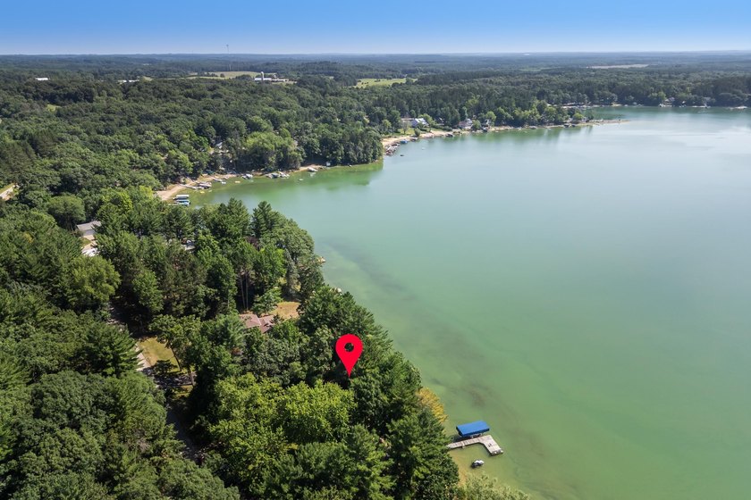 Rare opportunities like this on Pleasant Lake don't come around - photo 16