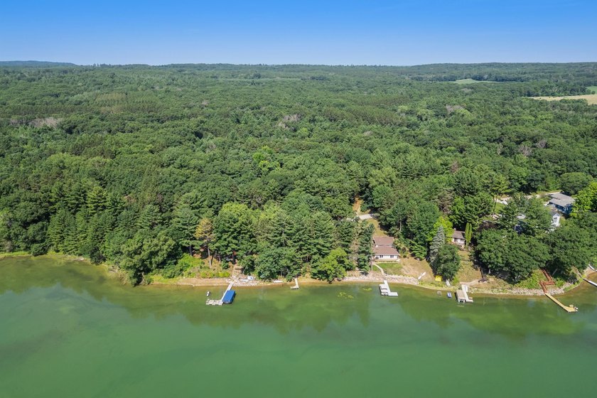 Rare opportunities like this on Pleasant Lake don't come around - photo 21