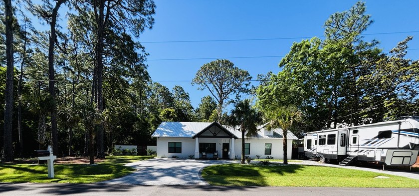 Discover the perfect blend of coastal charm and modern luxury at - photo 28