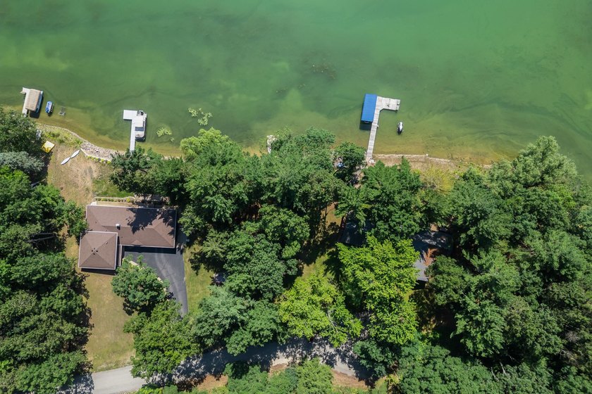 Rare opportunities like this on Pleasant Lake don't come around - photo 31