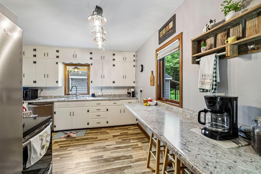 Enjoy a private feel on a spacious lot with this wonderful - photo 14