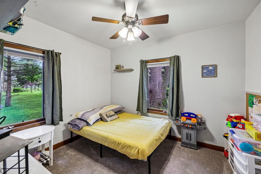 Enjoy a private feel on a spacious lot with this wonderful - photo 21