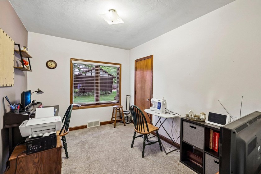 Enjoy a private feel on a spacious lot with this wonderful - photo 23