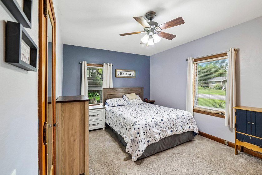 Enjoy a private feel on a spacious lot with this wonderful - photo 25