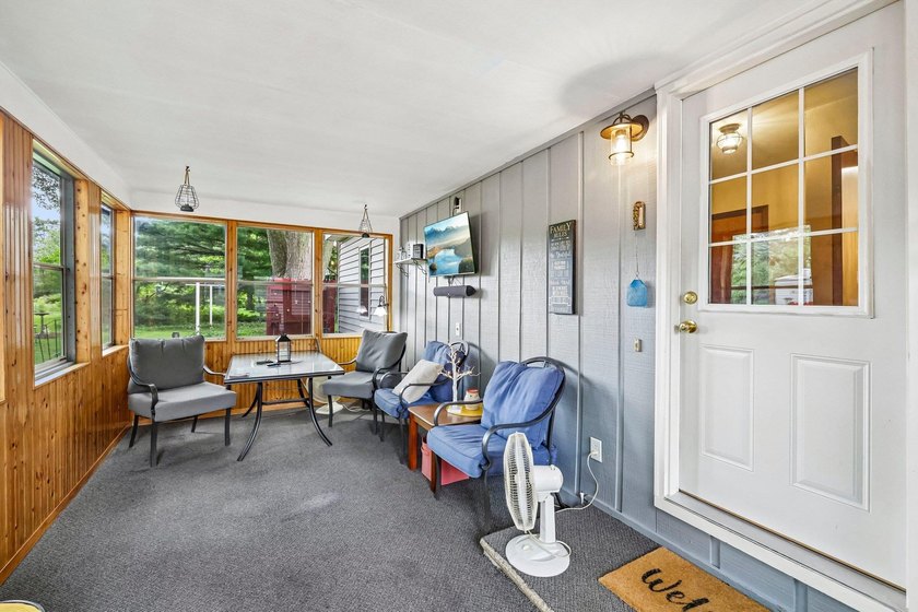 Enjoy a private feel on a spacious lot with this wonderful - photo 40