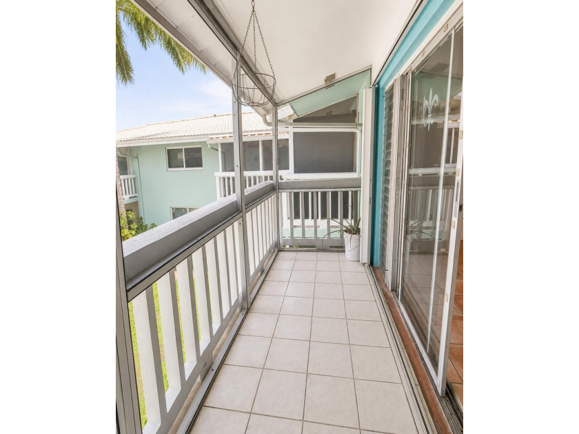 Discover the perfect coastal retreat in the desirable River - photo 12