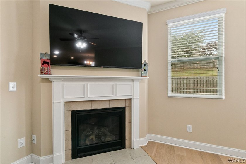 Welcome to spacious living in Neptunes Cove at The Lakes of - photo 9