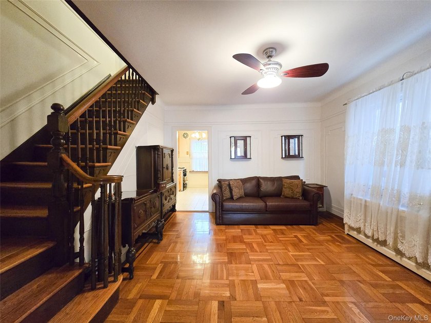 Prime Whitestone opportunity in R3A zoning! Detached Brick - photo 7