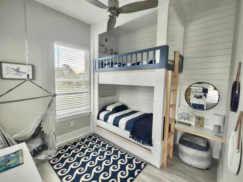Stunning 4-Bedroom Beach House with Golf Cart - Coastal Living - photo 23
