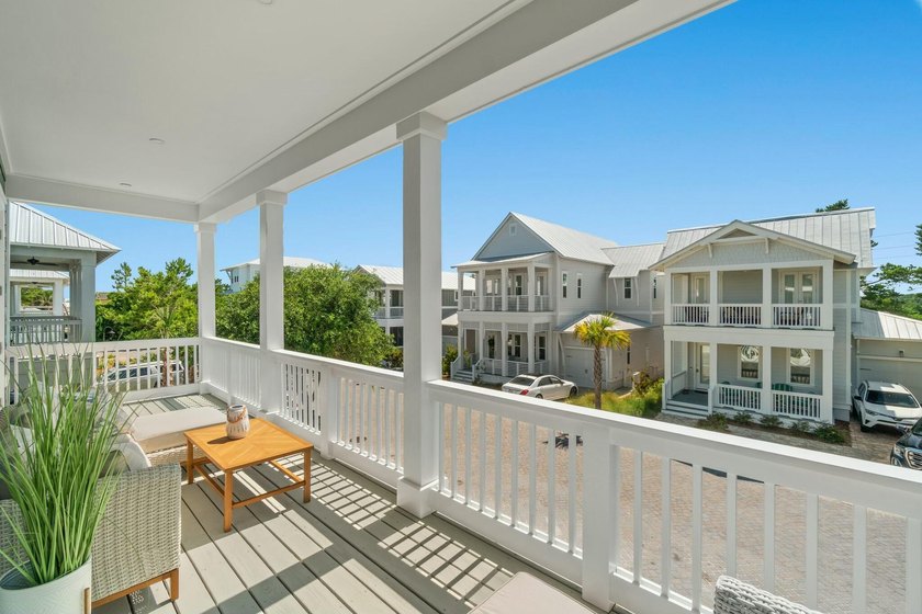 Stunning 4-Bedroom Beach House with Golf Cart - Coastal Living - photo 30