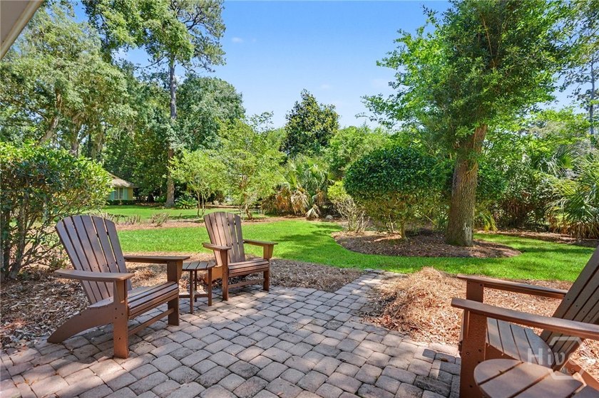 Rare opportunity to own a completely updated, designer-style - photo 27