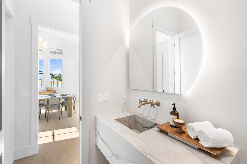 Recently completed and fully move-in ready, 75 N Southern Cross - photo 13