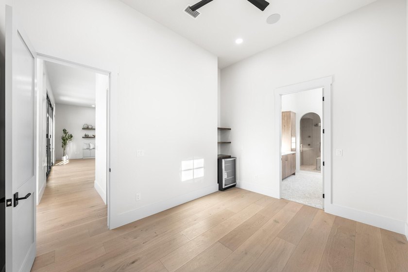 Recently completed and fully move-in ready, 75 N Southern Cross - photo 14