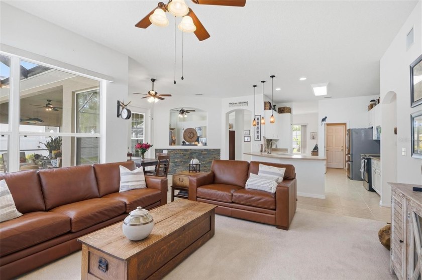 Virtually Staged. Only 1 photo is virtually staged. This home - photo 17