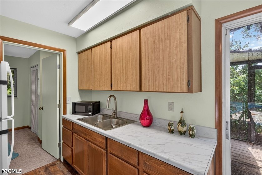 A rare opportunity to own more than 15+ acres of breathtaking - photo 33
