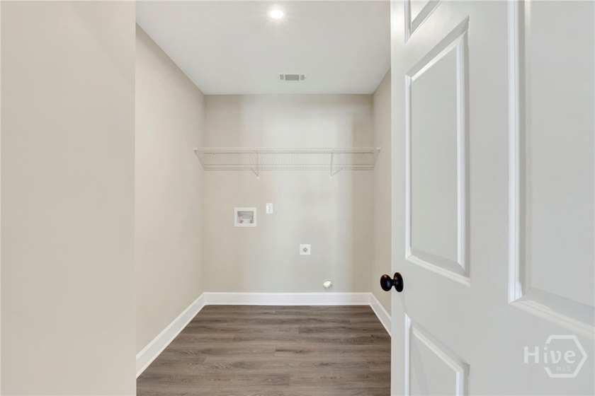 Ernest Homes popular Mulberry floor plan! This new construction - photo 17