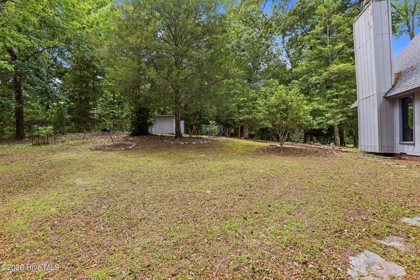 Rare Opportunity To Purchase A Country Retreat On Over 2 Acres - photo 28