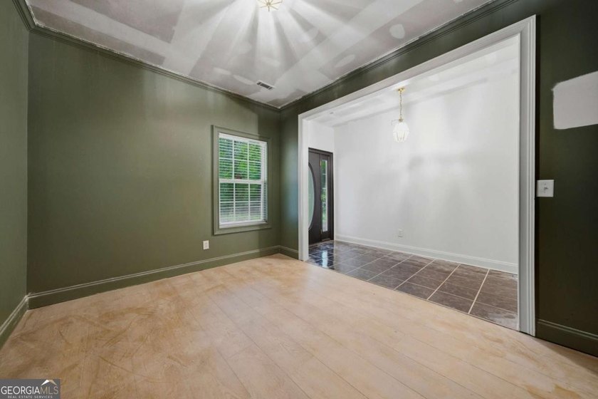 Welcome home to 359 Cannongate Road in Sharpsburg, Georgia - a - photo 5