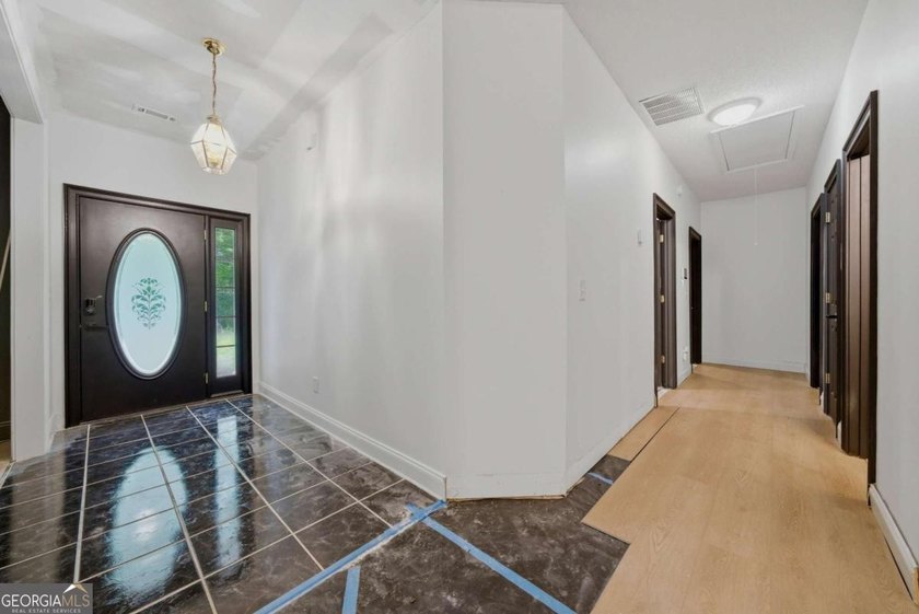 Welcome home to 359 Cannongate Road in Sharpsburg, Georgia - a - photo 6