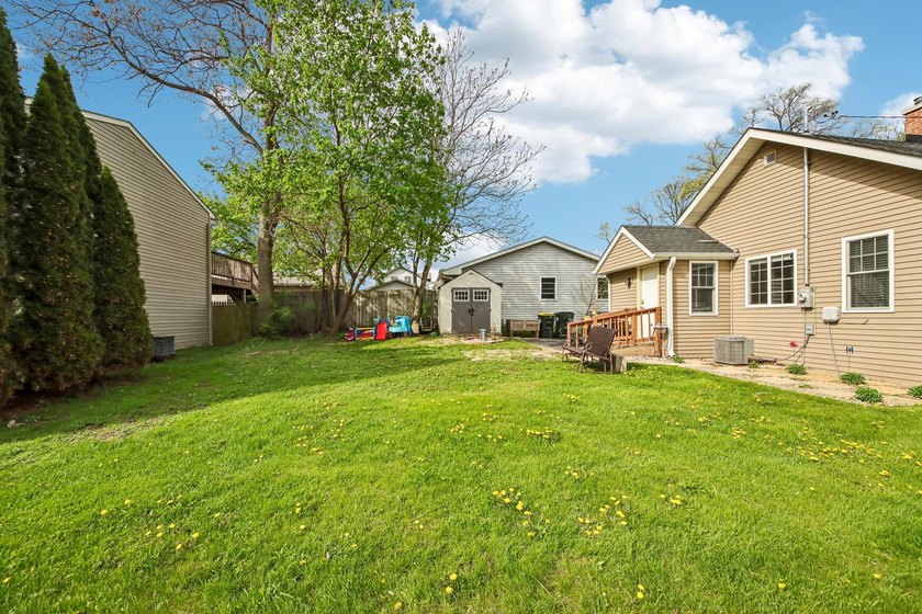 FULLY RENOVATED in 2023, this 3-bedroom home on a corner lot - photo 29