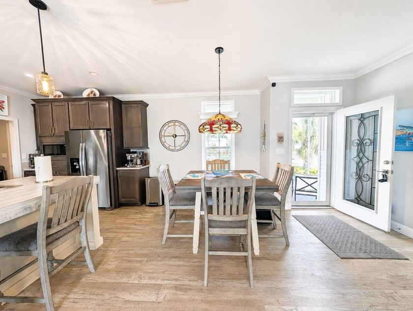 Welcome to this beautiful 3-bedroom, 2-bathroom manufactured - photo 8