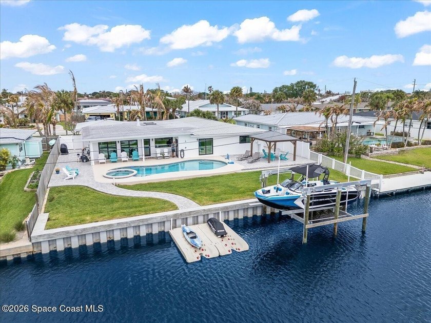 Welcome to 655 Kenwood Court in the heart of Satellite Beach--a - photo 4