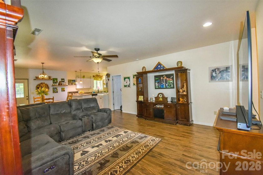 RARE OPPORTUNITY 3.5% ASSUMABLE Mortgage Available - Qualified - photo 4