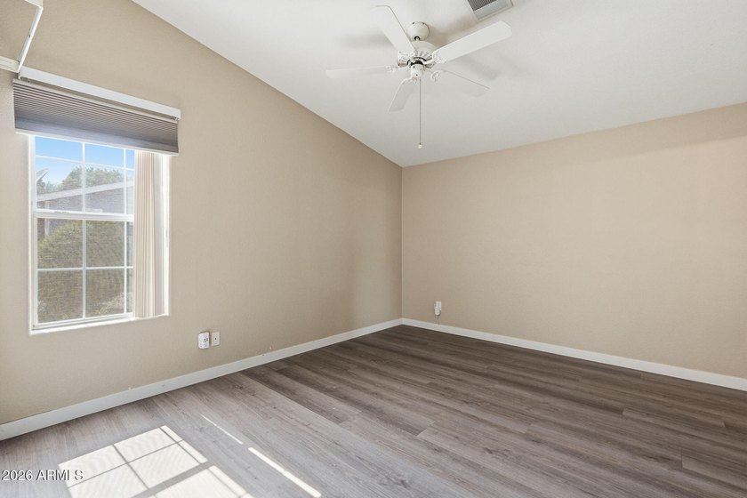 THIS IS IT!!! Updated, Corner Lot, MOVE IN READY beauty with - photo 11