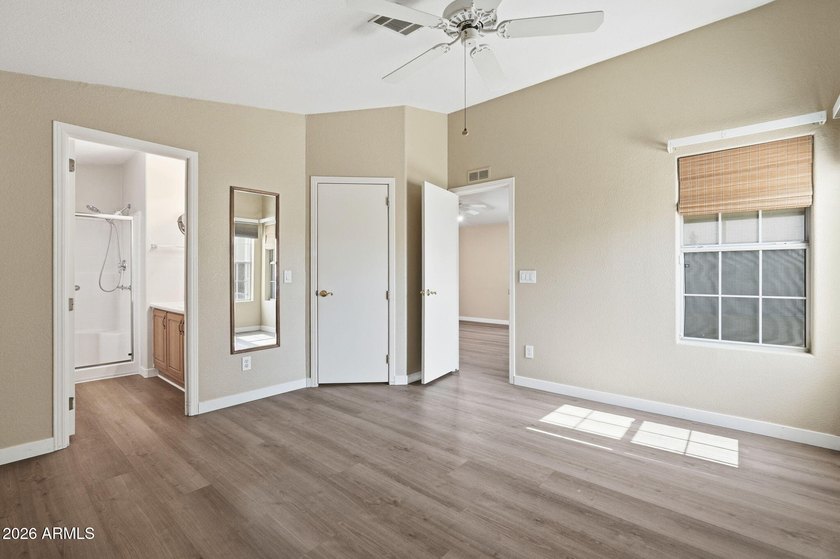 THIS IS IT!!! Updated, Corner Lot, MOVE IN READY beauty with - photo 13