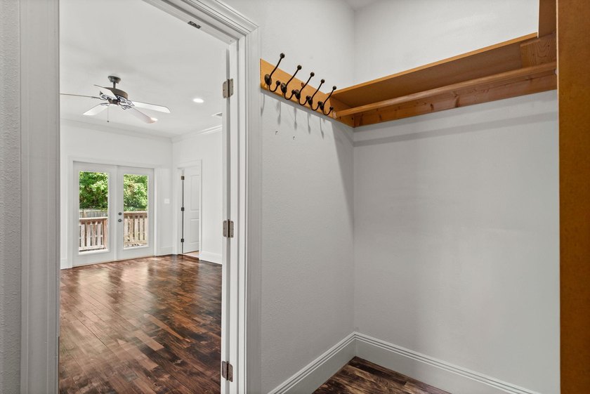 An elegantly crafted cottage, this two-story home in Santa Rosa - photo 22