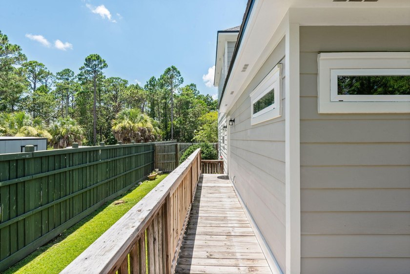 An elegantly crafted cottage, this two-story home in Santa Rosa - photo 34