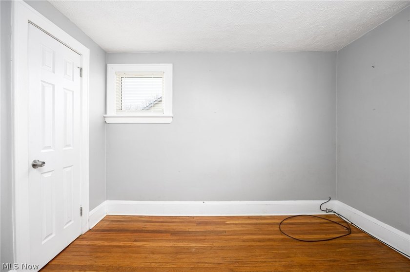 Welcome to 19307 Kildeer Avenue in Cleveland! 3 bedrooms, 1 1/2 - photo 25