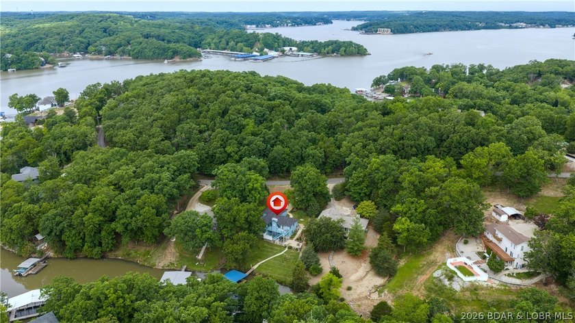 Inviting Lake Home in prestigous Foxhead Shores Estates brings - photo 37