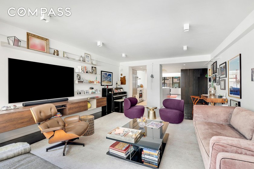 **Huge 3-Bedroom Co-op on Billionaire Row** A stunning - photo 2