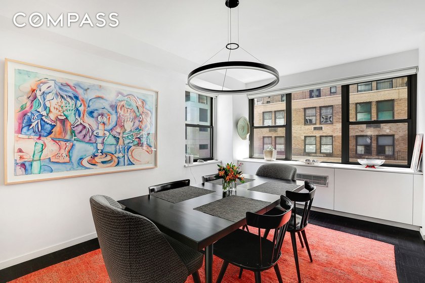 **Huge 3-Bedroom Co-op on Billionaire Row** A stunning - photo 5